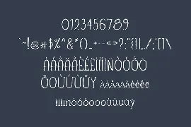 Daphnee Slab Serif Font